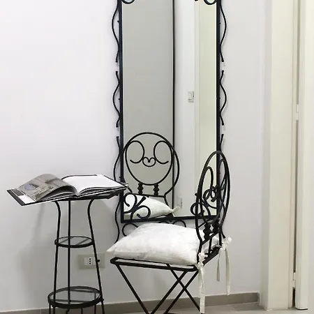 Apartman Dimora Camicia 84 *